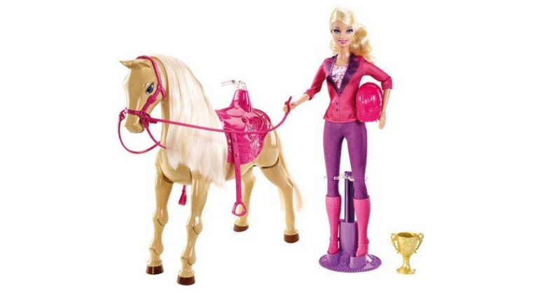 7. Amazona Que a Barbie é amiga dos animais, não é segredo. Com o cavalo, em especial, essa boa relação é mais profissional: ela é amazona. Ou seja, não apenas monta a cavalo, pratica hipismo (competição de velocidade e adestramento)