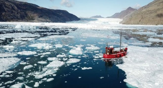 O aumento do nível do mar ocorreu devido principalmente à expansão térmica dos oceanos, mas o derretimento da Groenlândia e da Antártida agora é o principal fator, aponta o relatório do IPCC