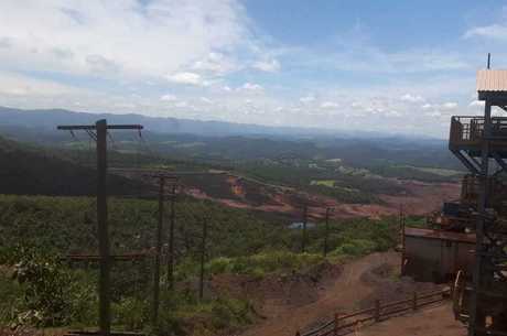 Prefeituras fazem alerta após rompimento de barragem
