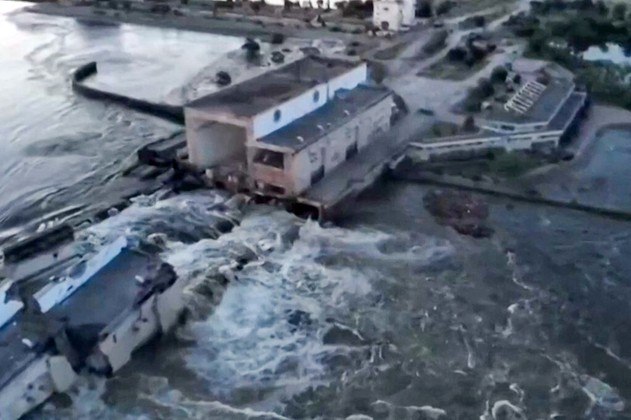 A Rússia atribuiu a destruição a um 'ato de sabotagem deliberado' de Kiev e afirmou que um dos objetivos da Ucrânia é 'privar de água' a região da Crimeia, península anexada pela Rússia em 2014 e conectada ao reservatório por meio de um canal