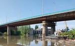 'A Rússia está em guerra contra a vida, contra a natureza, contra a civilização', afirmou o governo ucraniano no Telegram, antes de acusar Moscou de ter instalado minas e explodido a represa