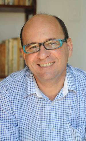 Escritor Luiz Ruffato, vencedor de vários prêmios literários nacionais