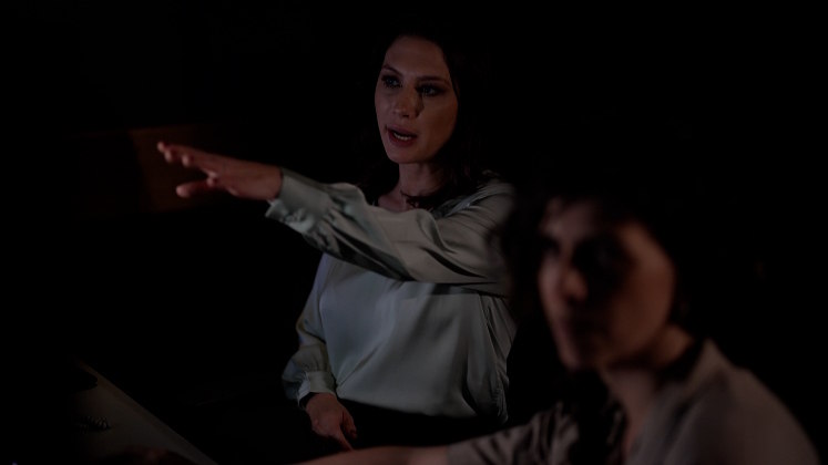 Com Aline Bertoli, editora e roteirista do caso A Vingança da Rainha do Papelão