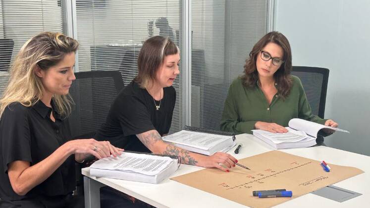 Com a repórter investigativa Mariane Salerno e a editora e roteirista Natália Florentino