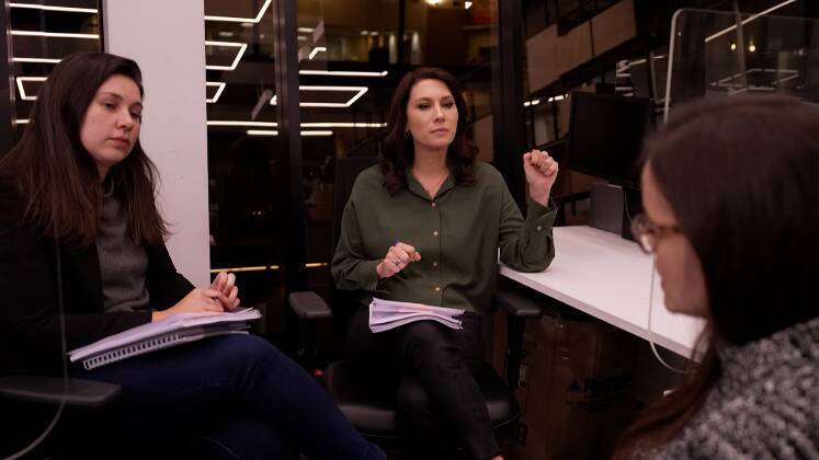 Com editora Larissa Werren e a repórter investigativa Giulia Gazetta