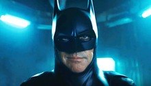 Quem liga para o Super bowl quando se tem Batman de Michael Keaton, Rihanna grávida e U2?