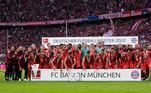 O Campeonato Alemão ficou mais uma vez nas mãos do Bayern de Munique. Já são 32 títulos nacionais e o artilheiro dessa edição foi o polonês Robert Lewandowski, com 35 gols