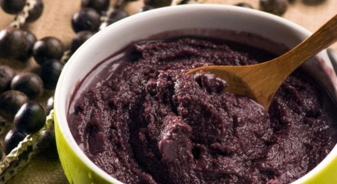 O açaí é reconhecido por suas propriedades rejuvenescedoras e energizantes