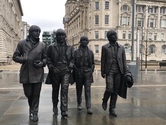 Beatles, estátuas
