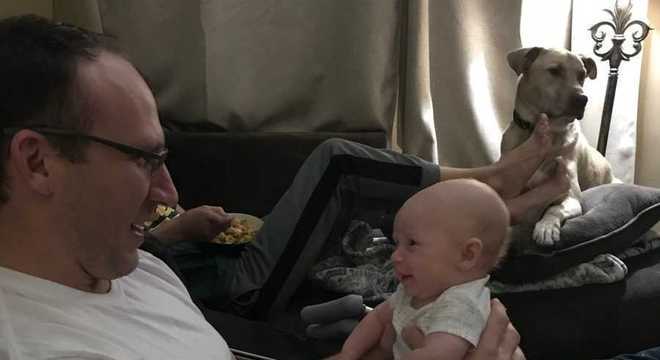 bebe cadeirinha acidente