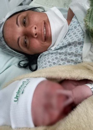 Mãe perde bebê de quatro dias para a covid-19 em São Carlos