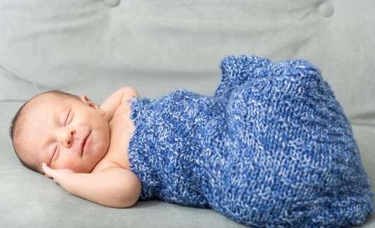 Pais devem aprender a importância da qualidade do sono dos bebês (Pixabay)