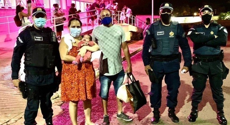 Família pediu ajuda da Polícia Militar que ajudou a criança a voltar a respirar, após engasgar 