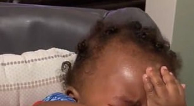 bebe pai cabelo