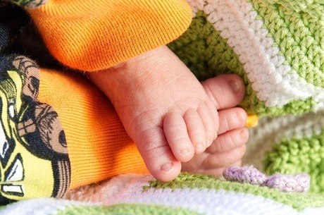 Suspeita é de que casos tenham a ver com tráfico de bebês