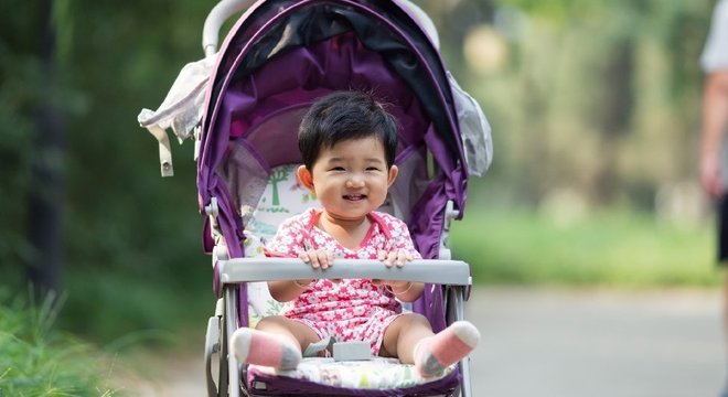 As taxas de natalidade estão em queda na China, apesar do fim da política do filho único