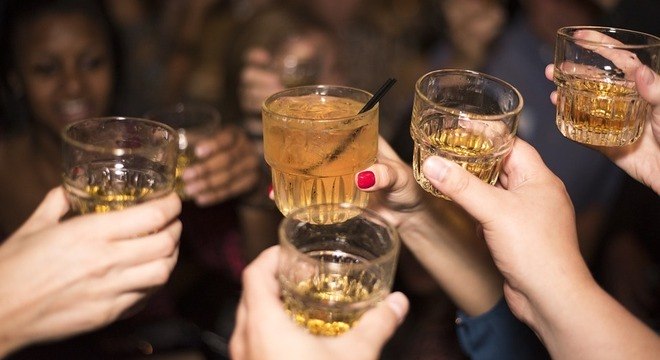 Cerca de 17,9% da população adulta faz uso abusivo de bebida alcoólica no Brasil