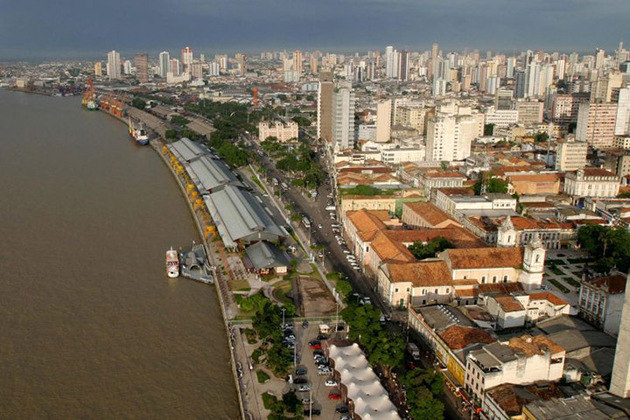 Belém- Quem nasce na capital do Pará é Belenense. A cidade, fundada em 12/01/1616, tem cerca de 1,3 milhão de habitantes.