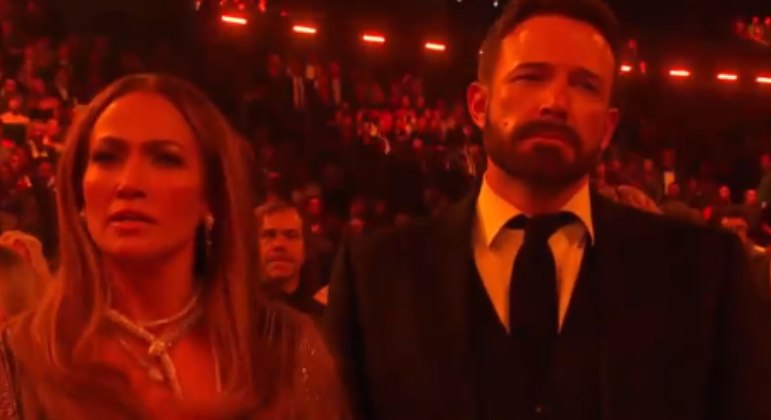 Ben Affleck demonstra tédio no Grammy Awards 2023