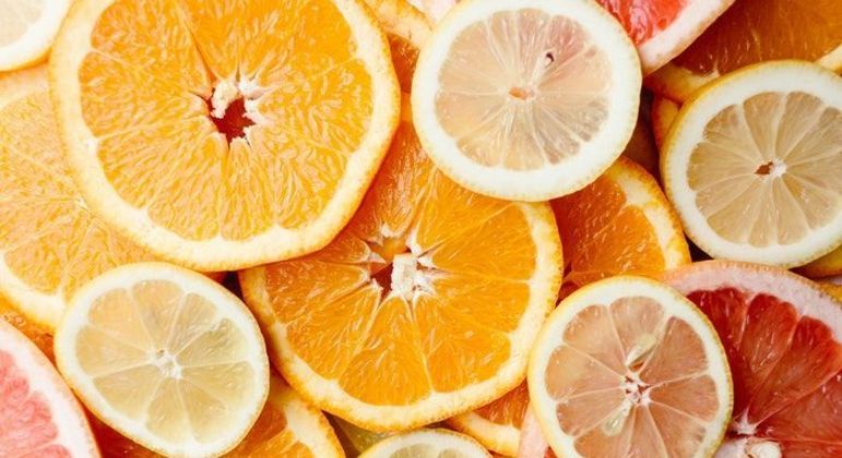 Benefícios da laranja: por que incluir a fruta na sua alimentação?