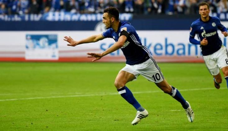 Bentaleb (meia) - 26 anos - Sem clube desde julho de 2021 - Último clube: Schalke 04 - Valor de mercado: R$12,92 milhões