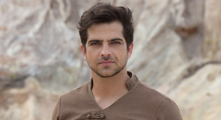 Ator interpreta Shimêia, um dos irmãos de Davi (Gabriel Vivan/Cirillo Luna), na série Reis