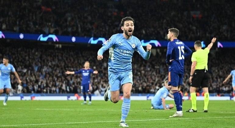 Bernardo Silva marcou o quarto gol do City. Lindíssimo. E que dava vantagem de dois gols aos ingleses
