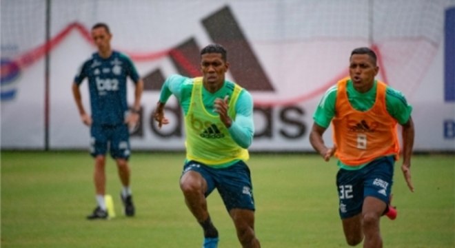 Berrío e Pedro Rocha são apenas opções de banco no Flamengo