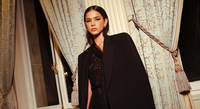 Bruna Marquezine foi confirmada no elenco do novo filme da DC
