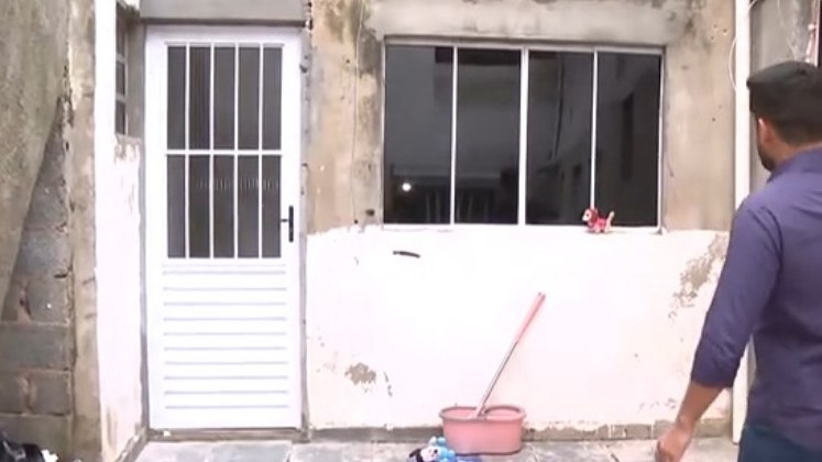 A vítima morava com a mãe e o padrasto, que havia se mudado há pouco mais de um mês. A residência fica em um terreno da família, com mais duas outras casas. Na parte de cima, morava uma tia e na casa da frente Michel dos Santos, irmão de Joyce, com a esposa. Na noite do crime, o irmão chegou ao local por volta das 23 horas, ele relatou que a casa da irmã estava com as luzes apagadas e não ouviram nenhum barulho