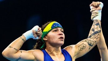 Bia Ferreira quer ouro em Paris 2024 para se despedir do boxe olímpico (Divulgação/COB)
