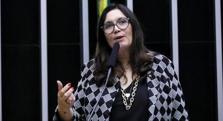 Bia Kicis (PSL-DF), autora do projeto