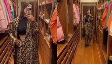 Boca Rosa mostra closet grande ao desfilar com look de oncinha