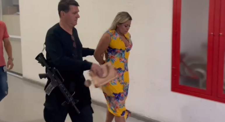 Bibi Perigosa foi presa em um shopping no Rio de Janeiro