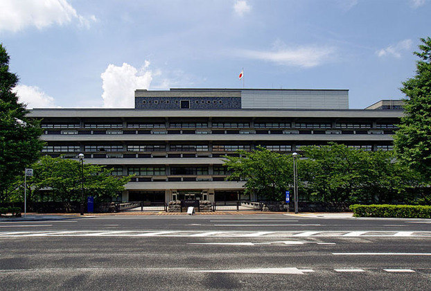 Biblioteca Nacional da Dieta - Divide-se em duas cidades: Kyoto e a capital Tóquio, no Japão. Fundada em 1872 como Biblioteca Imperial. A atual configuração é de 1948.  