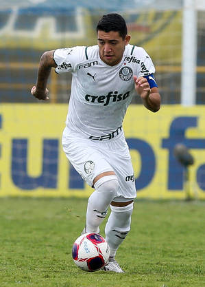 Volante Bicalho foi capitão do Palmeiras contra Mauá