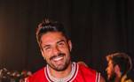 O influenciador Bil Araújo usou uma camiseta do time de basquete Chicago Bulls na celebração de Viih Tube
