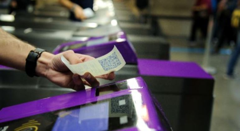Bilheterias da estação Belém e Granja Viana param de funcionar