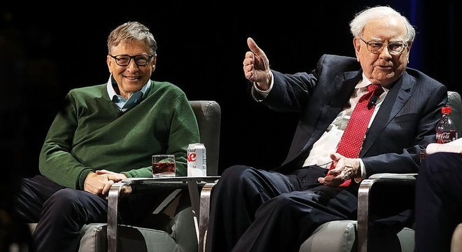 Gates e Buffett acumulam mais de 25 anos de amizade