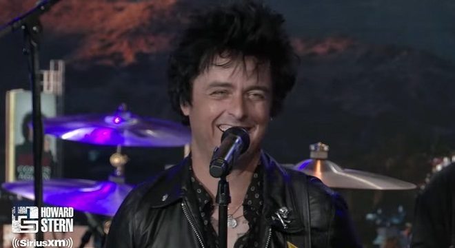 “De ressaca”: Billie Joe (Green Day) explica choro ao final de American Idiot