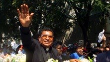 Bispo Ximenes Belo, vencedor do Nobel da Paz, é acusado de abuso sexual no Timor-Leste