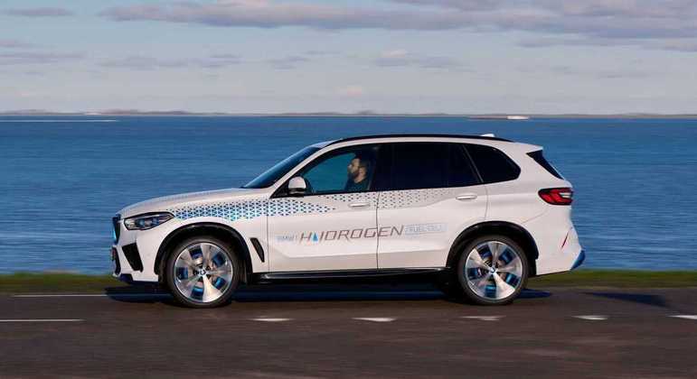 SUV conta com dois tanques de fibra de carbono de 700 bar, que podem armazenar até 6 kg de hidrogênio