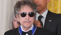 Bob Dylan se desculpa por venda de livros com autógrafos falsos (Reprodução/Instagram)
