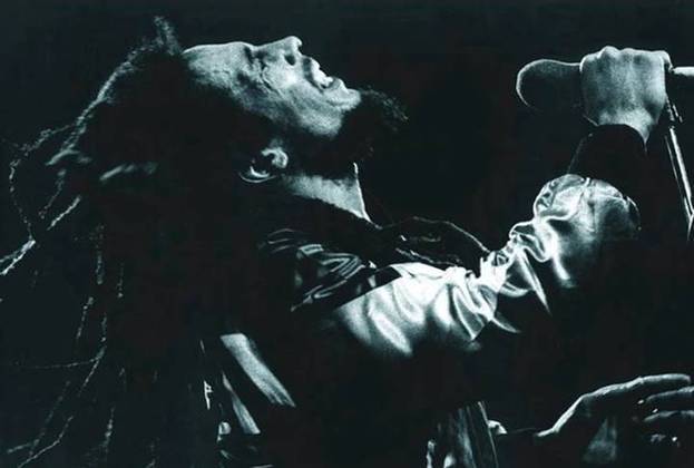 Bob Marley estava com câncer de pele no dedão do pé. Médicos aconselharam a amputação, mas, por considerar o corpo humano um templo (na filosofia rastafári) e com receio de ter dificuldade para dançar, Marley não aceitou. O câncer se espalhou e ele tentou se tratar com um médico na Alemanha. 