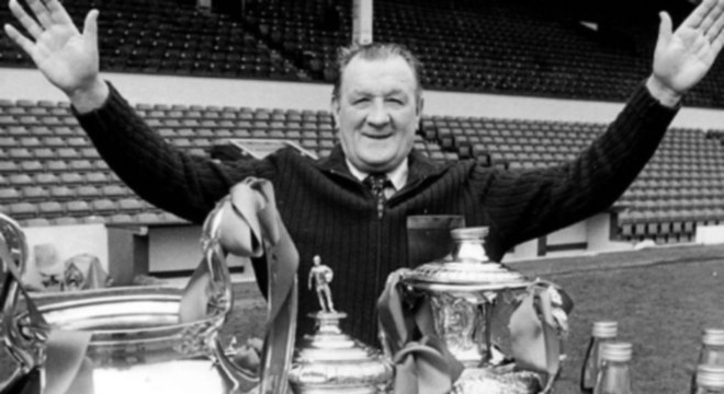 O treinador Bob Paisley se tornou lenda no Liverpool ao vencer a Champions de 1981