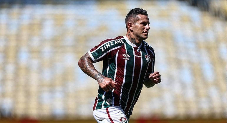 Bobadilla também veio para reforçar o ataque de 2021, emprestado pelo Guaraní. Mesmo com menos oportunidades que Abel, o paraguaio conquistou os tricolores nas vezes em que entrou em campo. Ainda com futuro incerto, o centroavante tem contrato com o Fluminense até 31 de dezembro. Durante a temporada, marcou três gols e deu uma assistência.