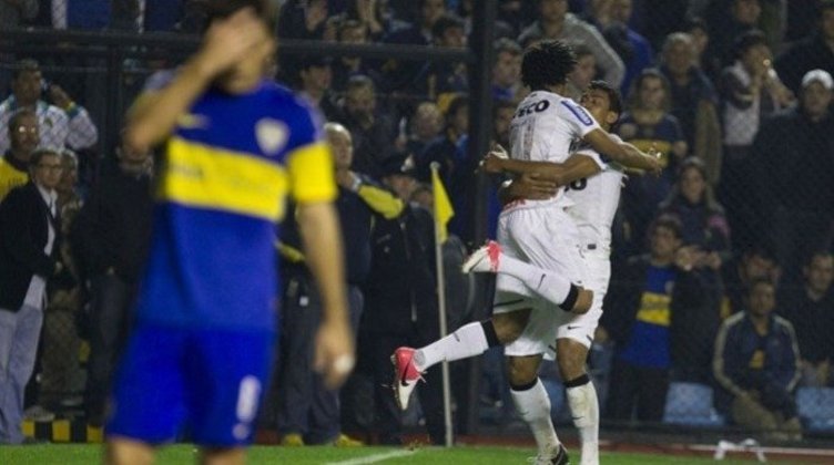 Boca Juniors 1 x 1 Corinthians (Libertadores - 2012) - Estádio: La Bombonera - Gols: Roncaglia (Boca Juniors) e Romarinho (Corinthians)