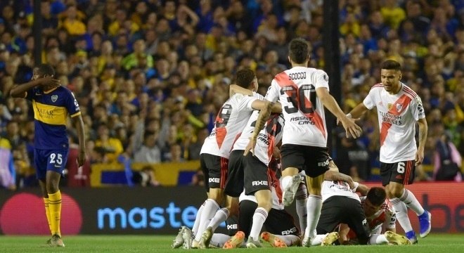 Jogadores do River Plate comemoraram classificação em plena La Bombonera