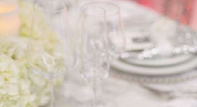 Bodas de prata lembrancinhas no prato dos convidados