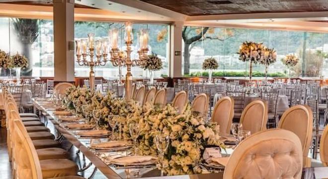 Bodas de prata mesa grande para convidados